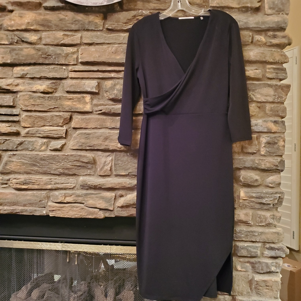 TAHARI BASIC BLACK DRESS SZ SMALL
